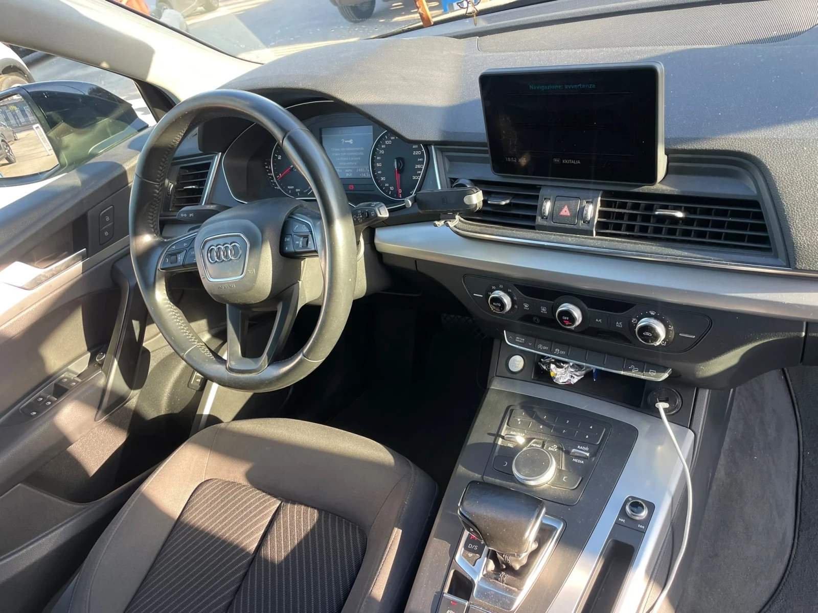 Audi Q5 40 TDI Quattro, снимка 8 - Автомобили и джипове - 54883205