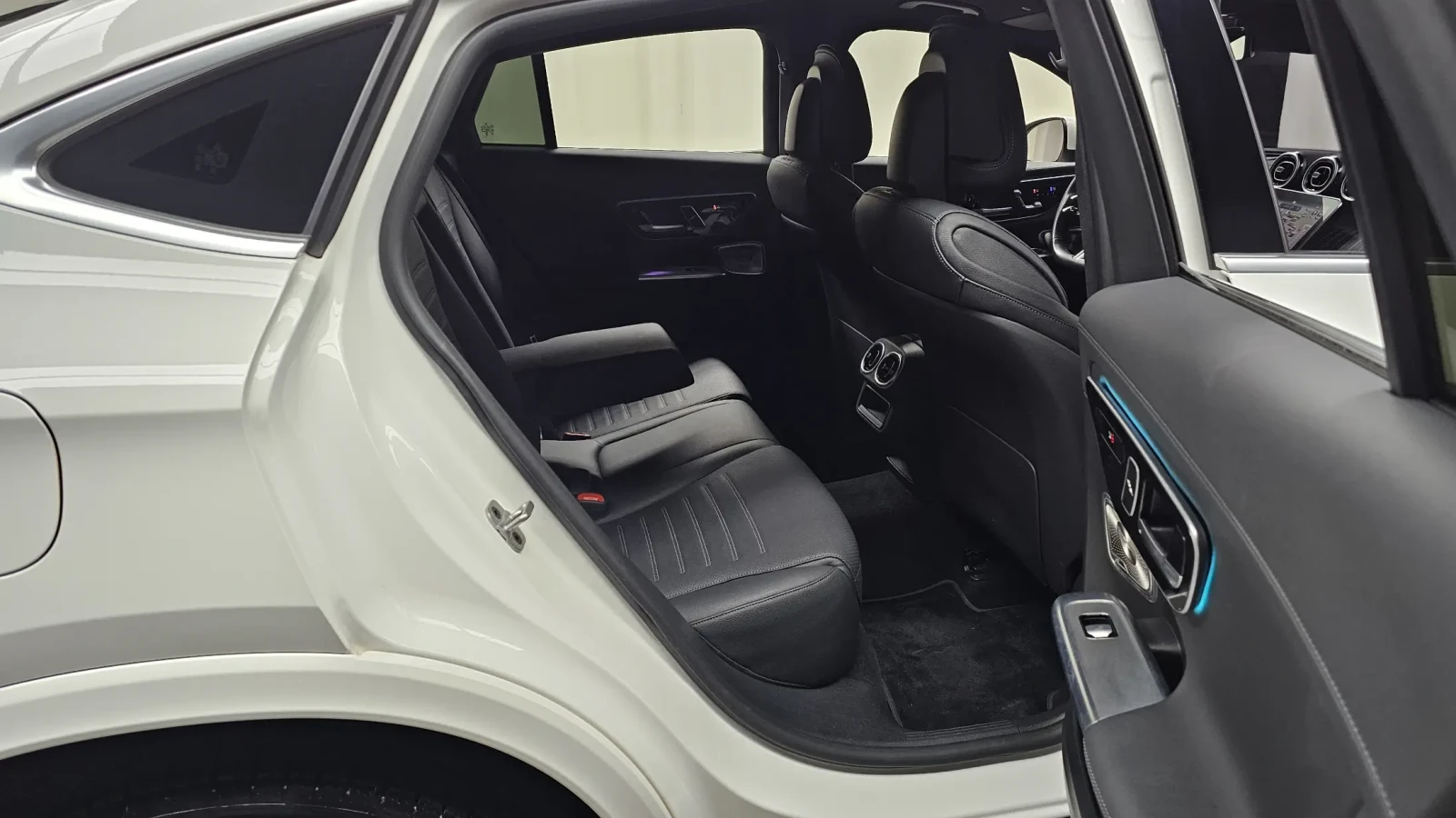 Mercedes-Benz GLC 300 4MATIC #УНИКАТ# !FULL!, снимка 11 - Автомобили и джипове - 55046494