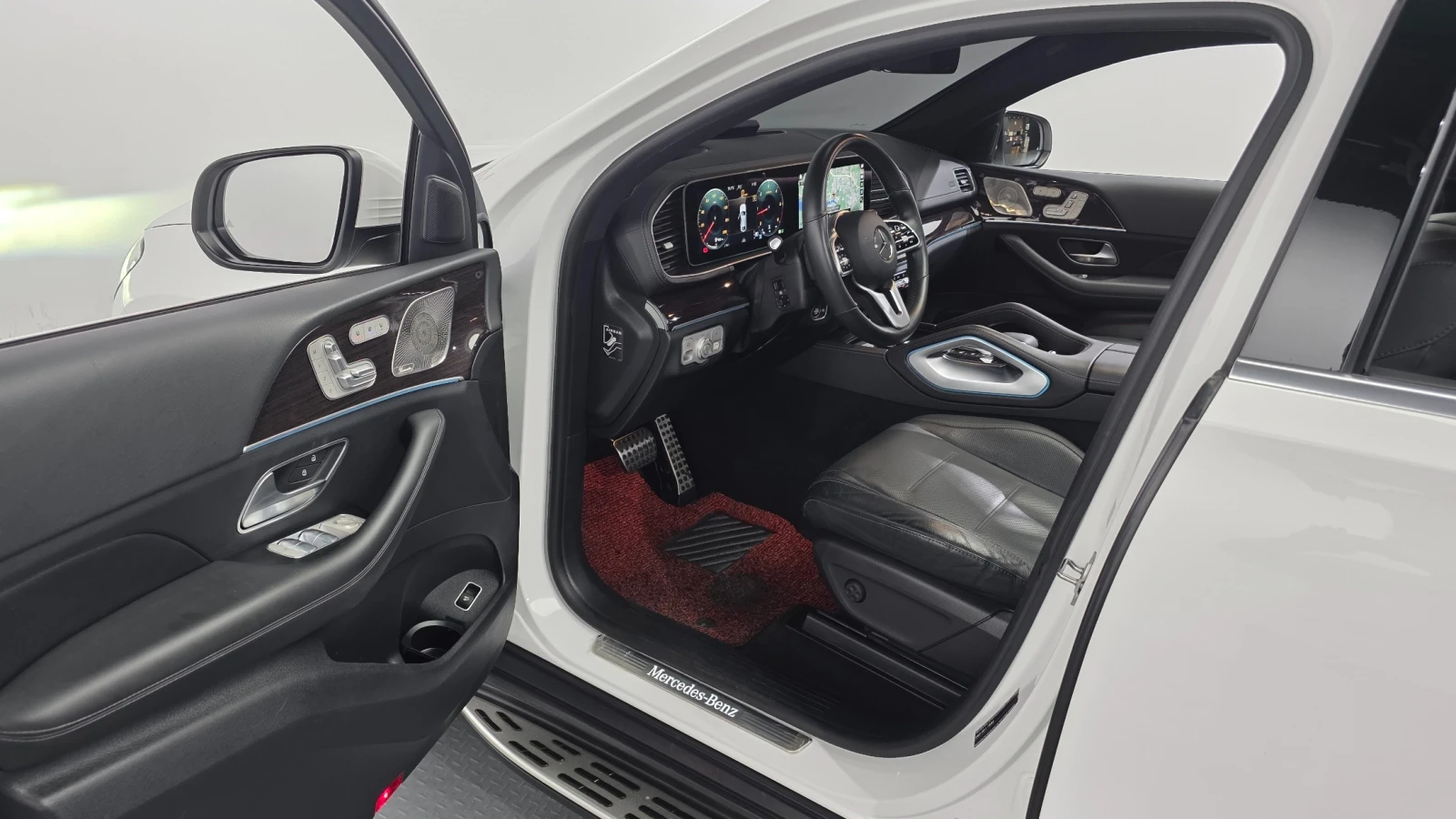 Mercedes-Benz GLE GLE 400d 4MATIC Coupe AMG Line, снимка 8 - Автомобили и джипове - 55602504