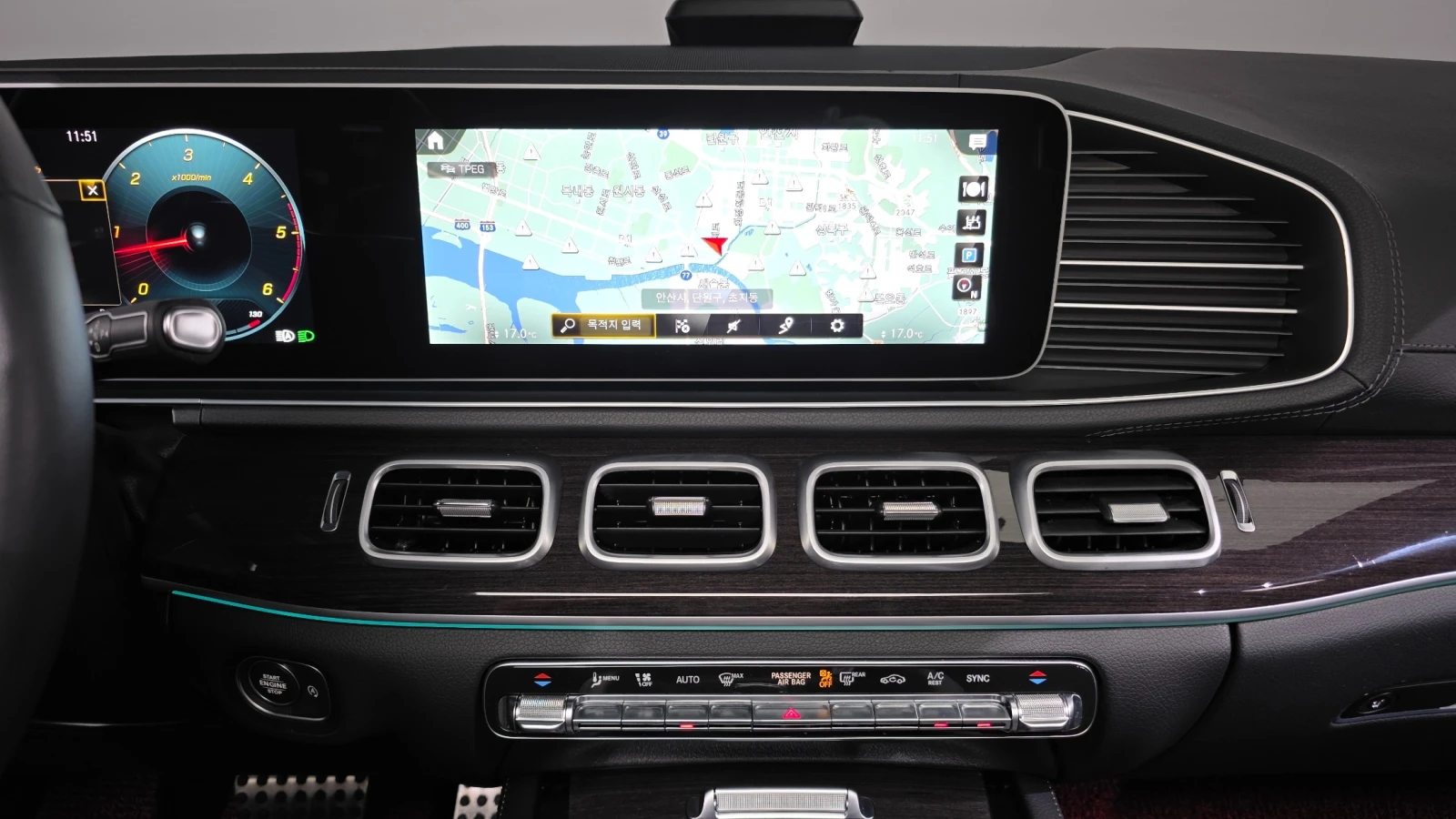 Mercedes-Benz GLE GLE 400d 4MATIC Coupe AMG Line, снимка 15 - Автомобили и джипове - 55602504