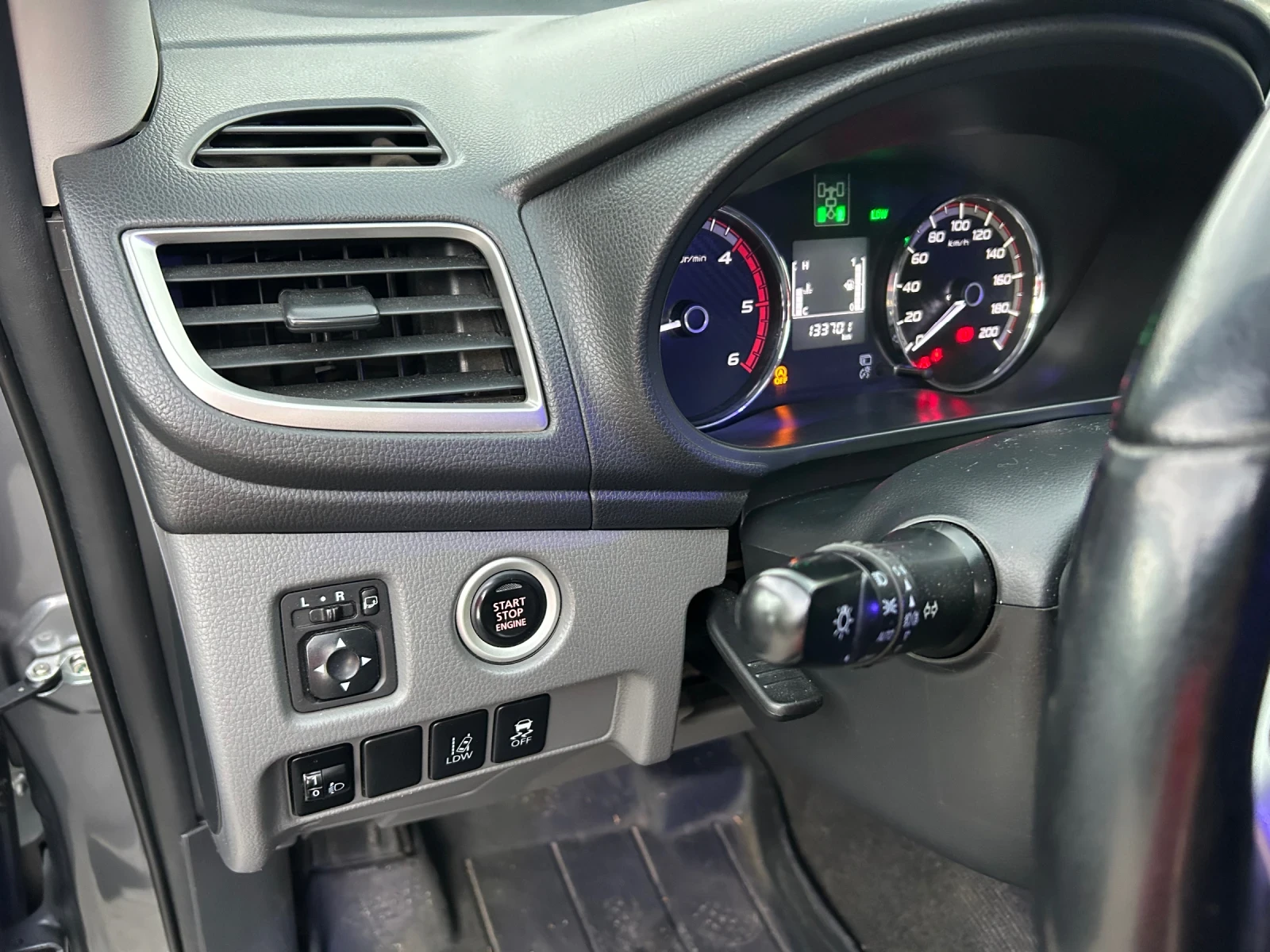 Mitsubishi L200 Special Edition, снимка 5 - Автомобили и джипове - 56213109