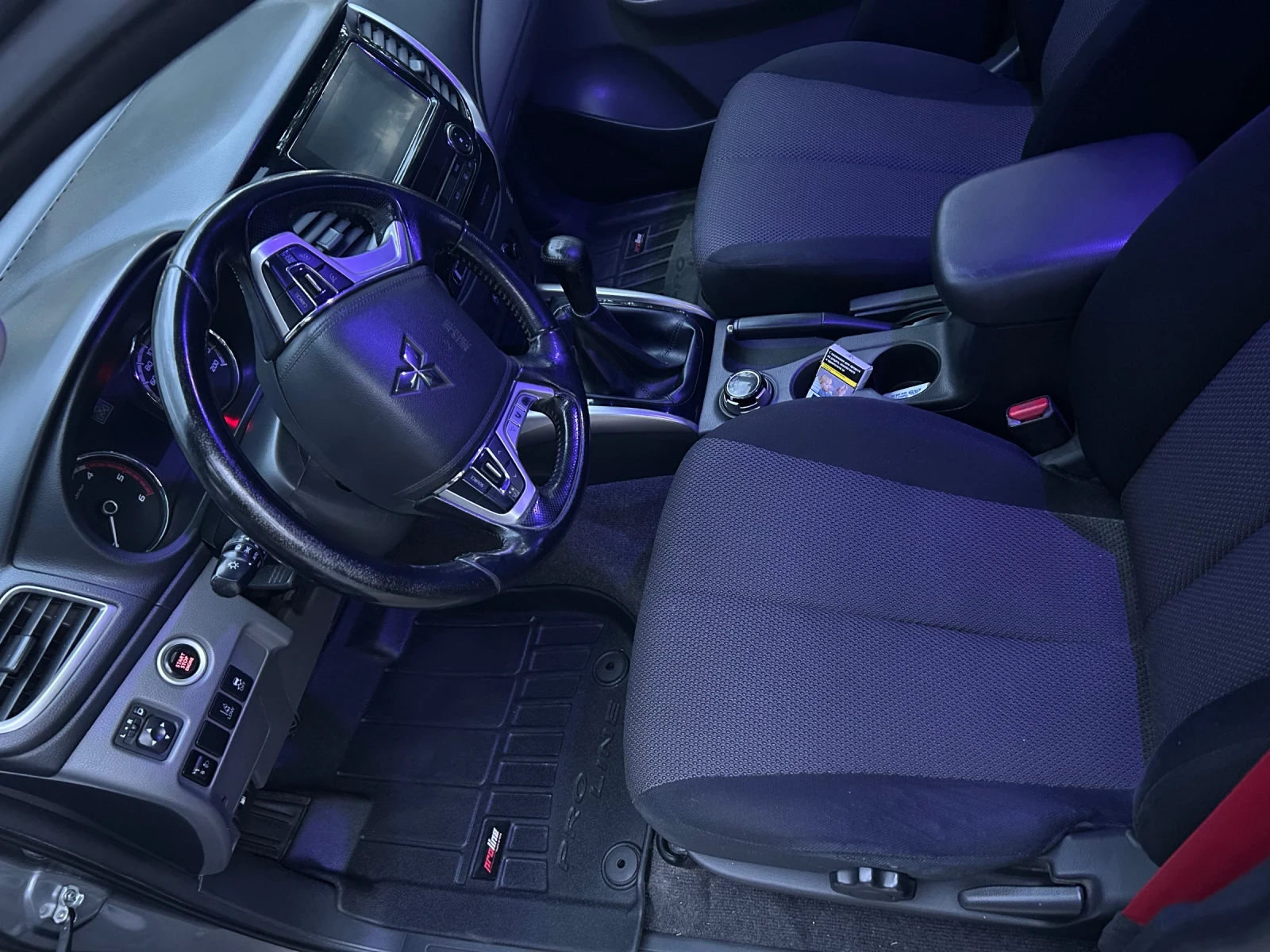 Mitsubishi L200 Special Edition, снимка 7 - Автомобили и джипове - 56213109
