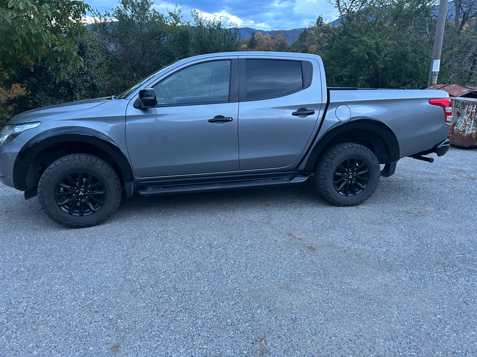 Mitsubishi L200 Special Edition, снимка 12 - Автомобили и джипове - 56213109