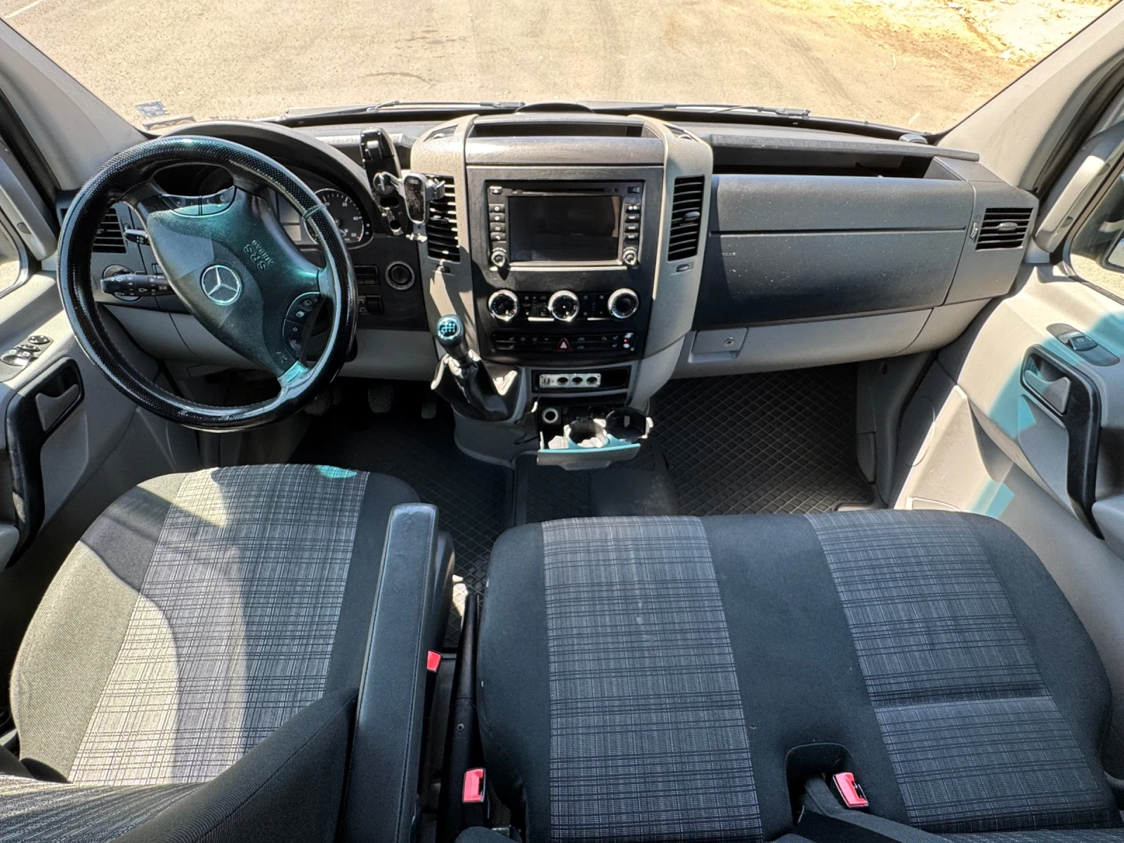 Mercedes-Benz Sprinter 318 3.0 - изображение 6