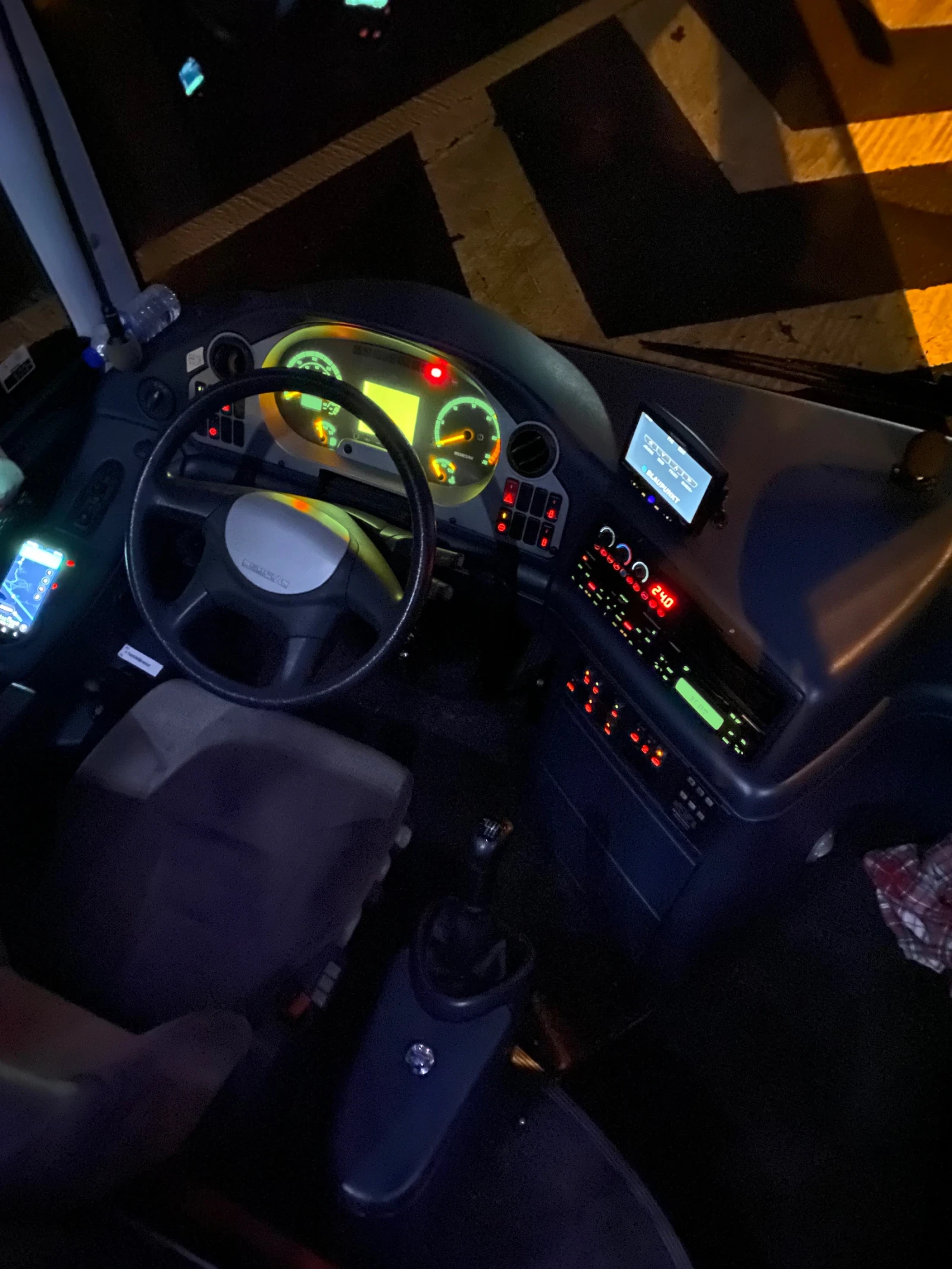 Neoplan N116 Ориг км, снимка 7 - Бусове и автобуси - 55838157