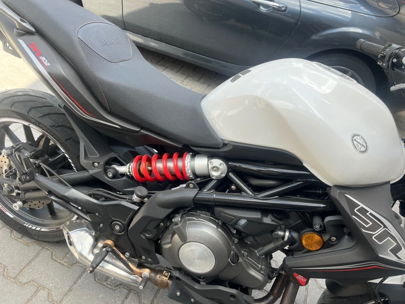 Benelli 304 302 КАТО НОВ!!!, снимка 2 - Мотоциклети и мототехника - 50380645