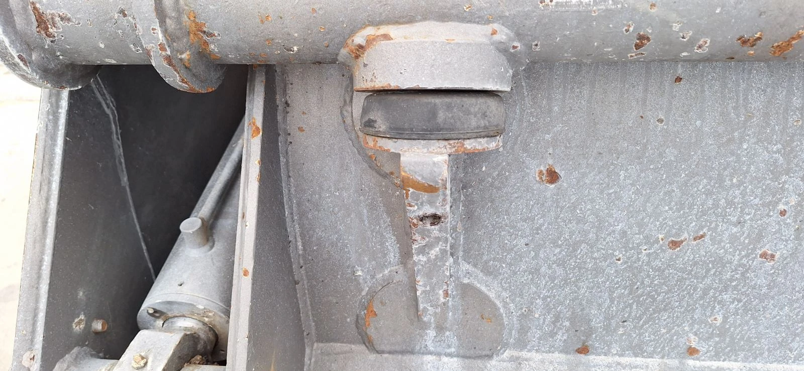 Телескопичен товарач Друга марка Кофа с Хидравлика - изображение 4