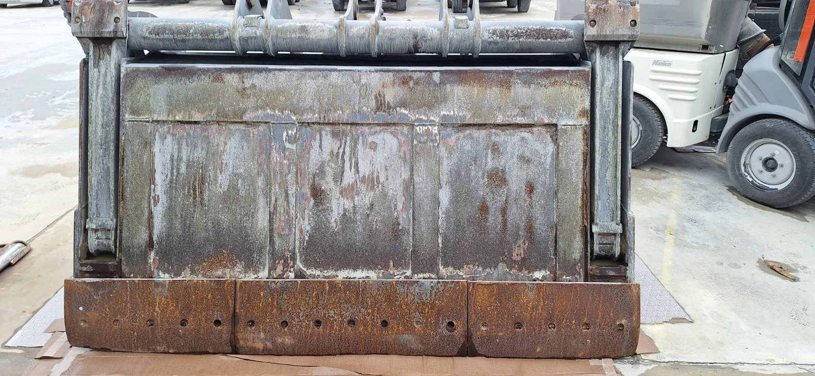 Телескопичен товарач Друга марка Кофа с Хидравлика - изображение 8