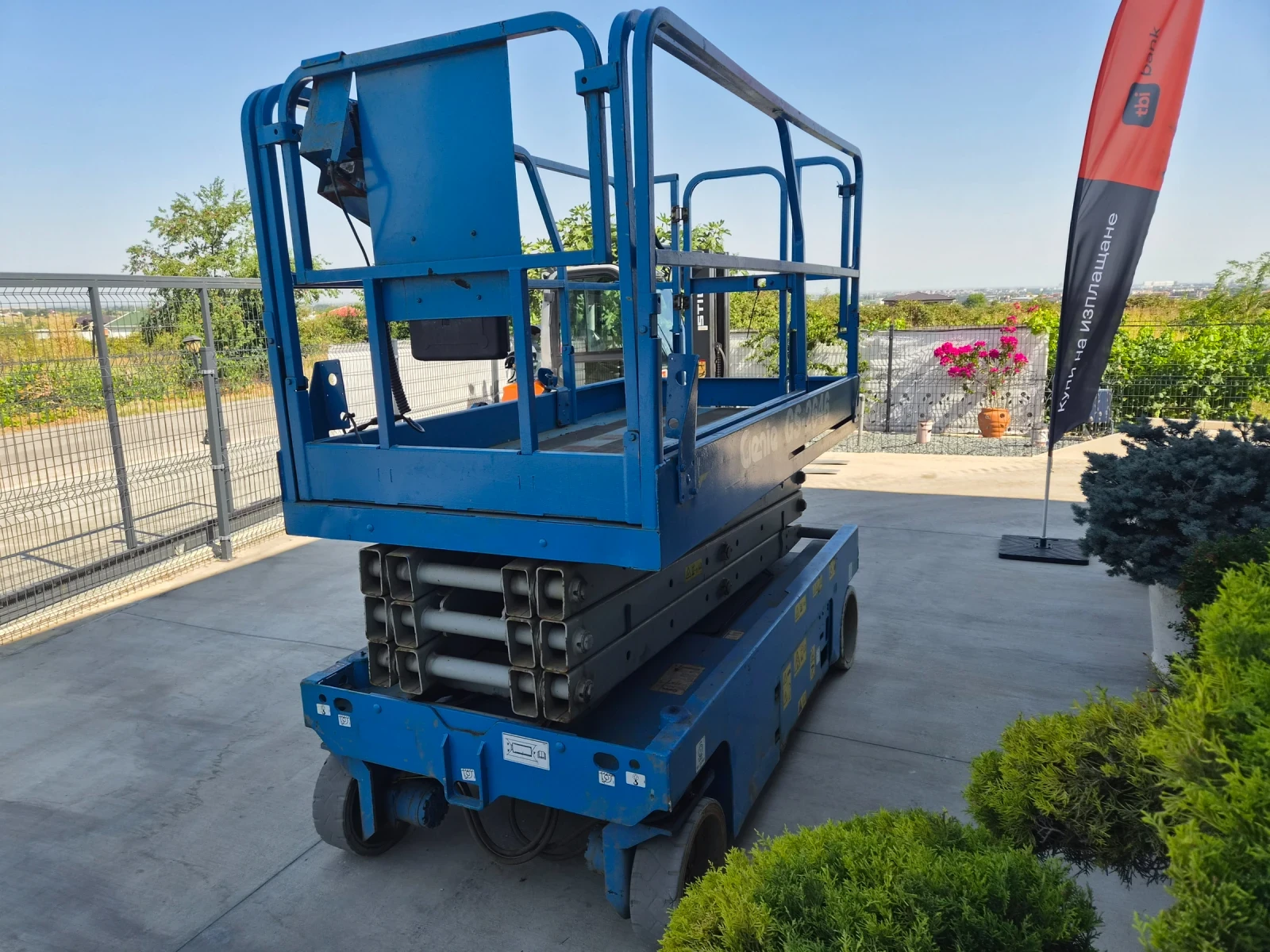 Автовишка Друга марка GENIE GS-2646 / 10 м. ВИСОЧИНА / ПЕРФЕКТНА !, снимка 5 - Индустриална техника - 55267891