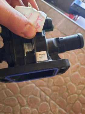 Термостат от peugeot 307 2004г., снимка 2