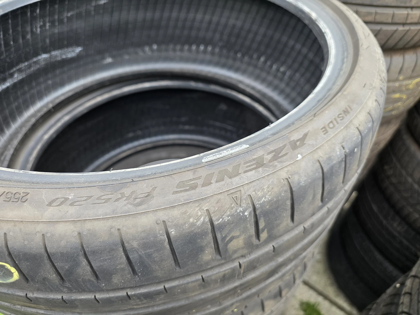 Гуми Летни 255/30R20, снимка 8 - Гуми и джанти - 56664447