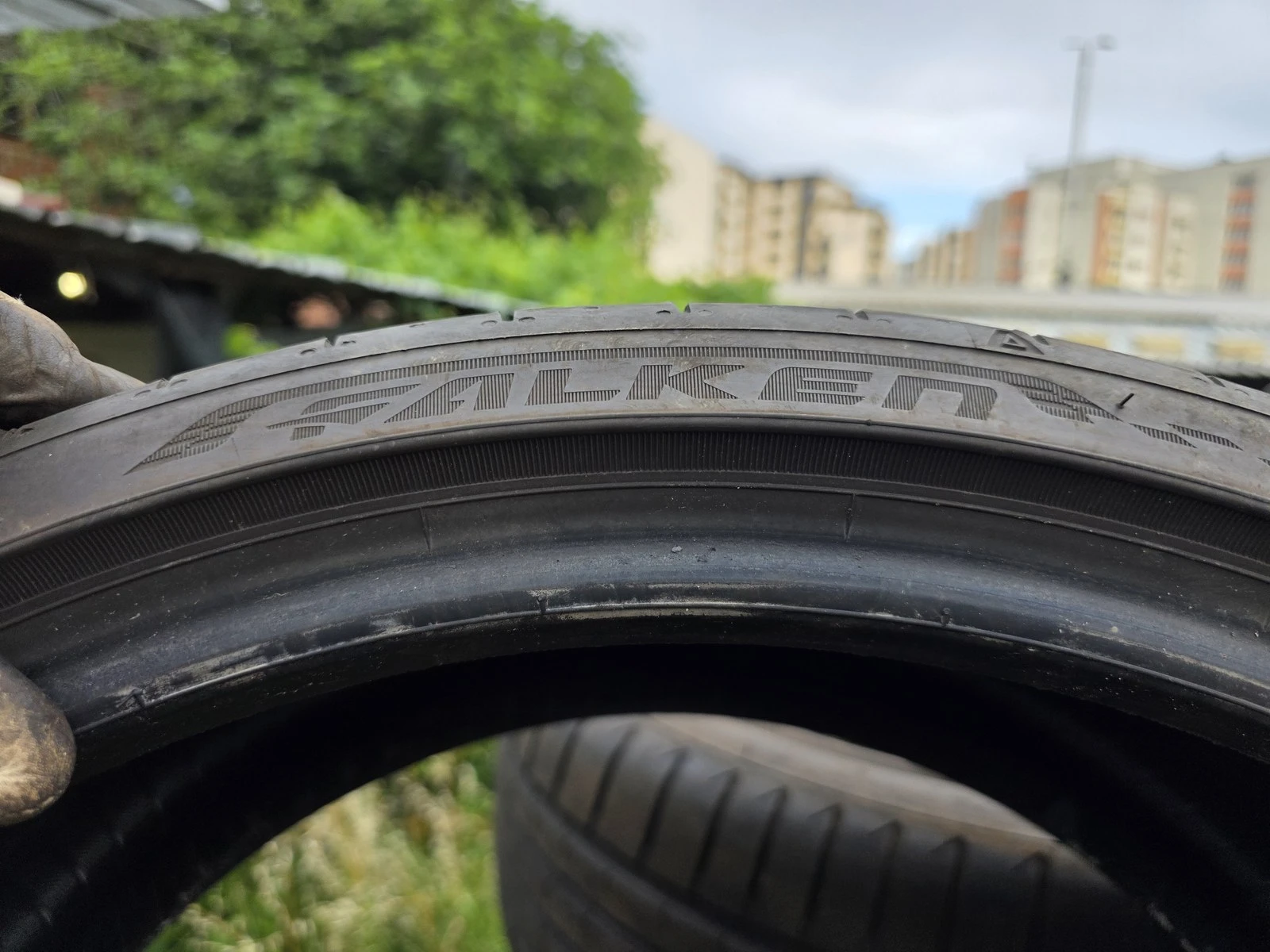 Гуми Летни 255/30R20, снимка 9 - Гуми и джанти - 56664447