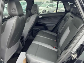 VW ID.4  Pro/CARFAX/4х4/Подгрев/Памет/, снимка 10