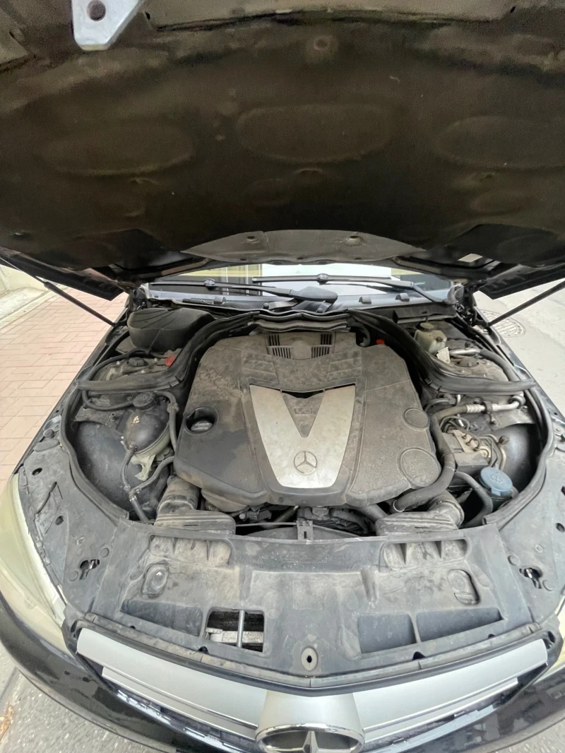 Mercedes-Benz C 320 CDI / TOP, снимка 16 - Автомобили и джипове - 47082030