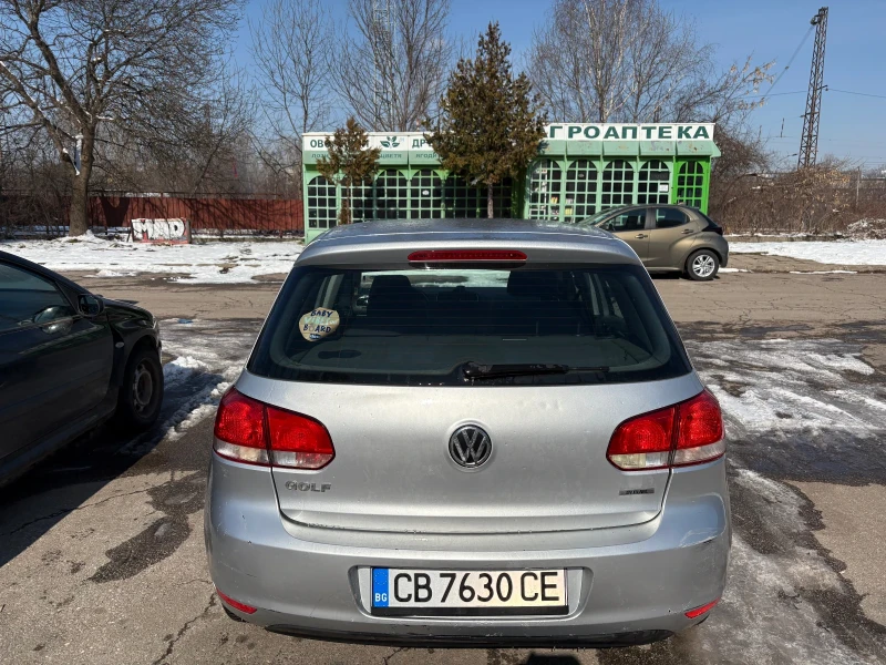 VW Golf 1.6 БЕНЗИН/GPL, снимка 4 - Автомобили и джипове - 49212567