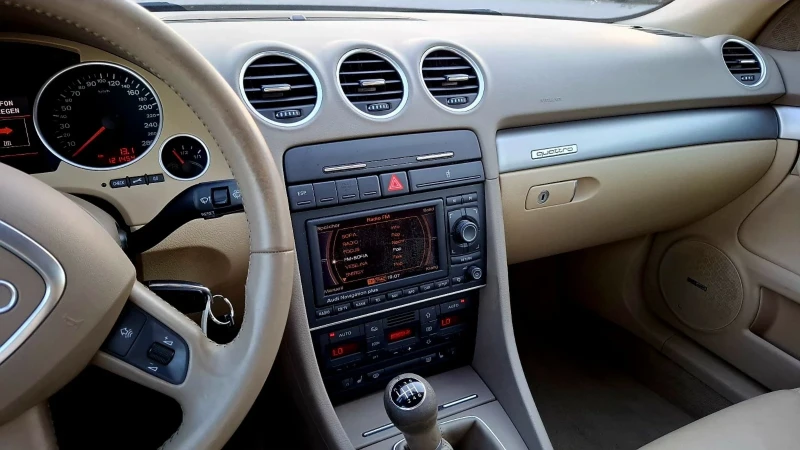 Audi A4 3.2i QUATTRO CABRIO, снимка 16 - Автомобили и джипове - 50942766