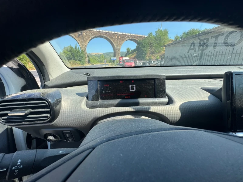 Citroen C4 Cactus 1.2i HM01, снимка 10 - Автомобили и джипове - 51933112