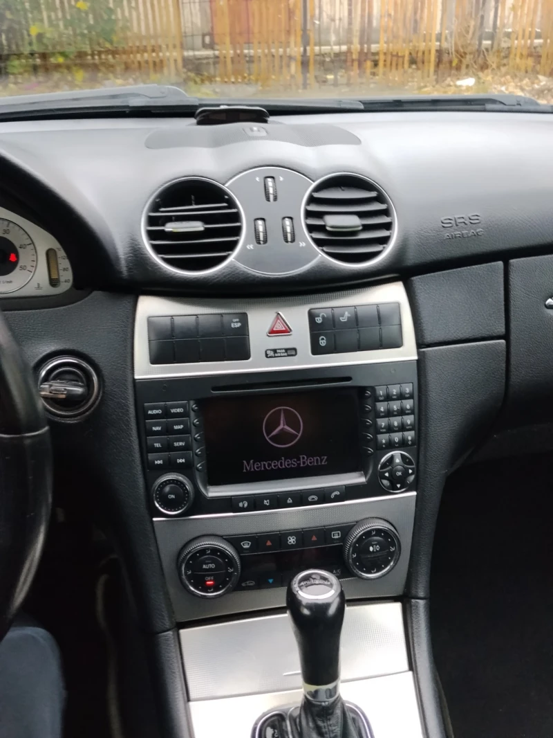 Mercedes-Benz CLK, снимка 2 - Автомобили и джипове - 52309121