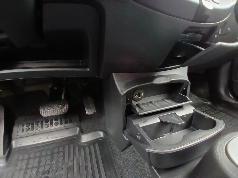 Nissan Micra 1.4 к12, снимка 6 - Автомобили и джипове - 52773011