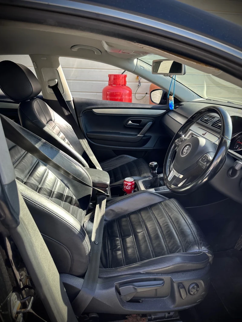 VW Passat 2.0 TDI, снимка 9 - Автомобили и джипове - 53045974