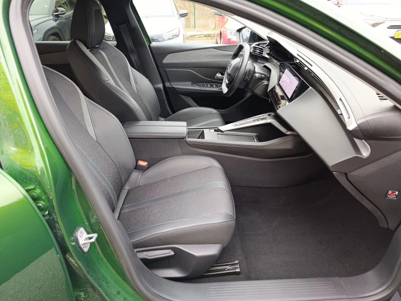 Peugeot 308 1.2 ALLURE PACK 130, снимка 10 - Автомобили и джипове - 53339037