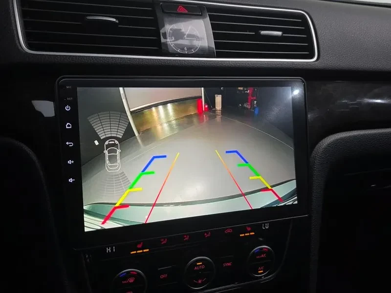 VW Passat 2.0 TDI, снимка 15 - Автомобили и джипове - 54298579