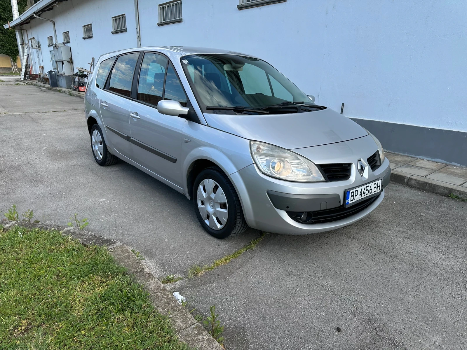 Renault Grand scenic 1.9 DCI Facelift - изображение 7