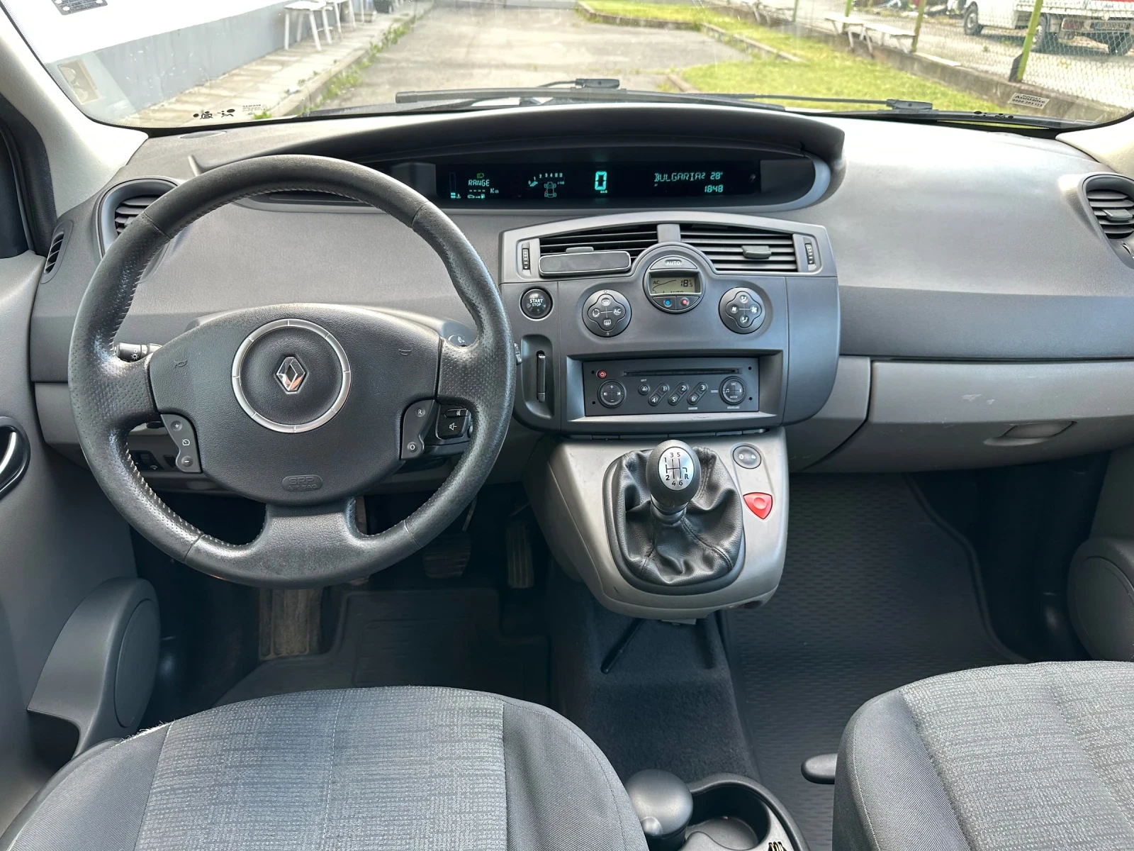 Renault Grand scenic 1.9 DCI Facelift - изображение 8