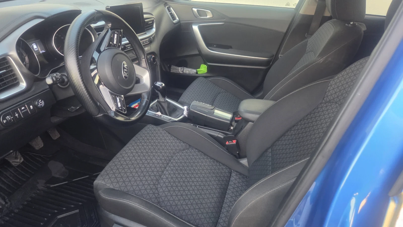 Kia Ceed  Sw 1.4 99к.с - изображение 3