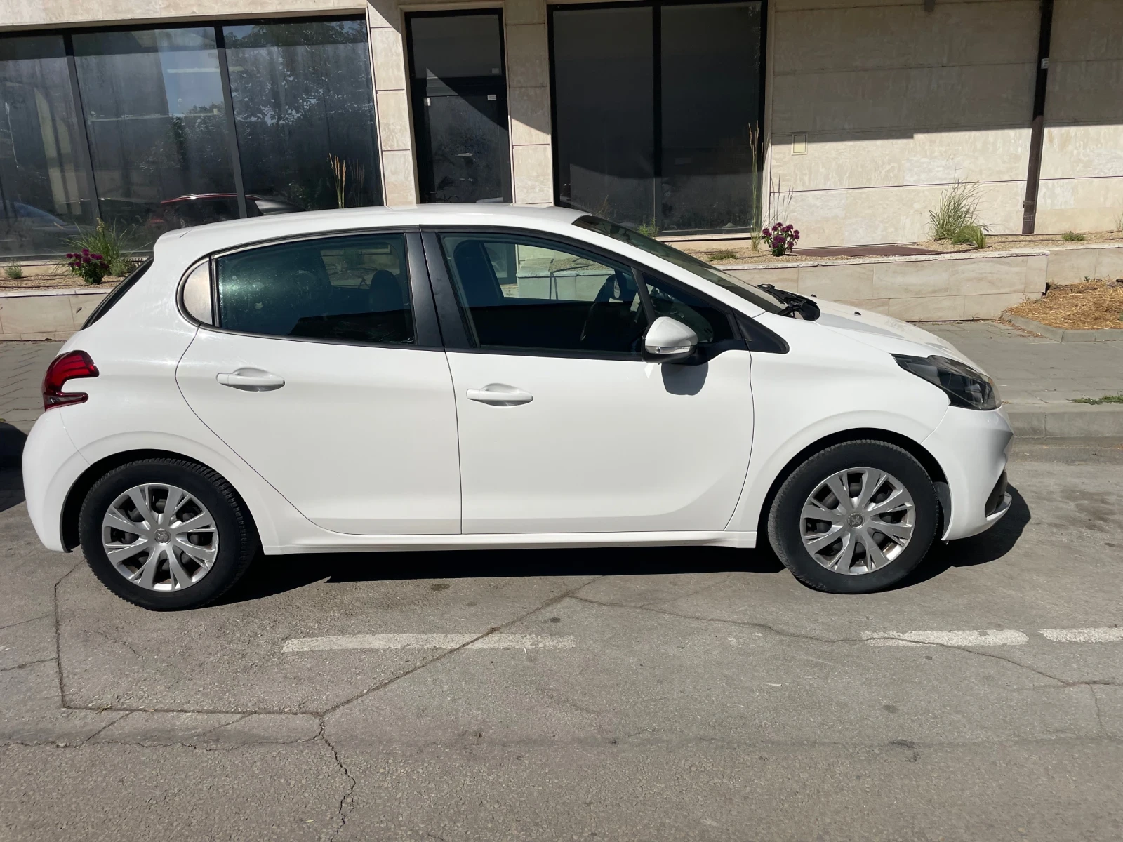 Peugeot 208 1.2 puretech - изображение 3