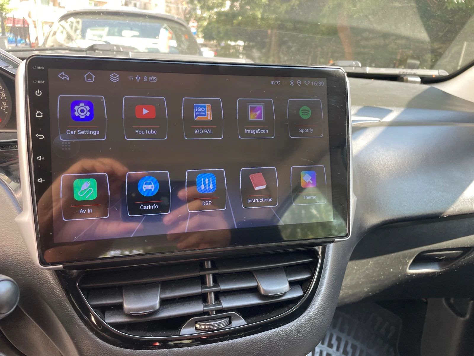 Peugeot 208 1.2 puretech - изображение 6