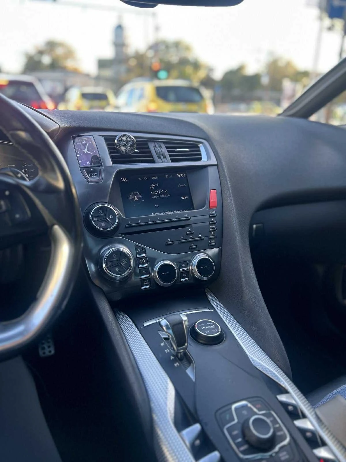 DS DS 5 Citroën DS 5 Hybrid (Diesel-Electric) 4WD | Mobile.bg   13