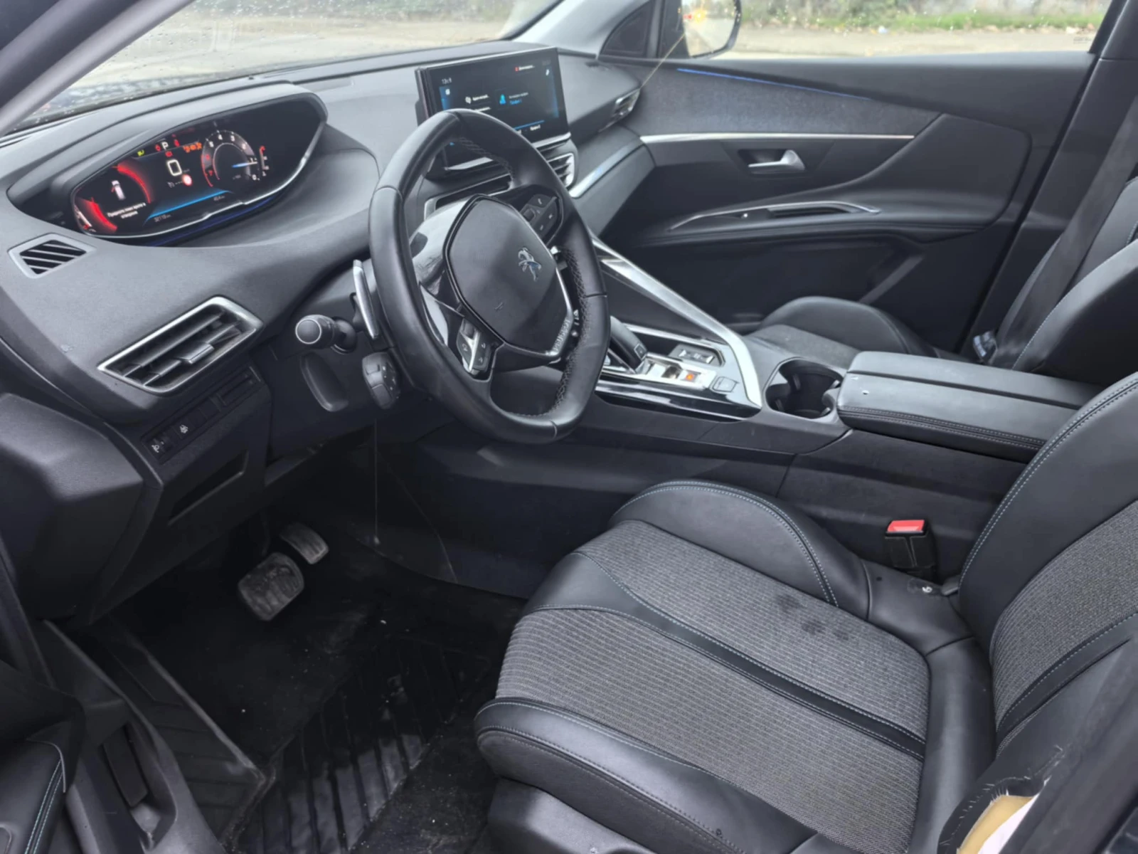 Peugeot 3008 facelift 1.2i | Mobile.bg   12