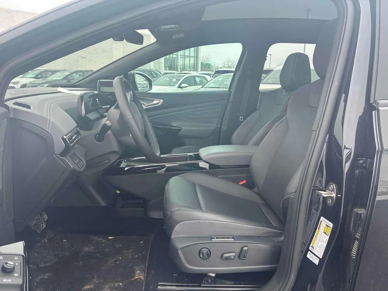 VW ID.4  Pro/CARFAX/4х4/Подгрев/Памет/, снимка 9 - Автомобили и джипове - 53831999