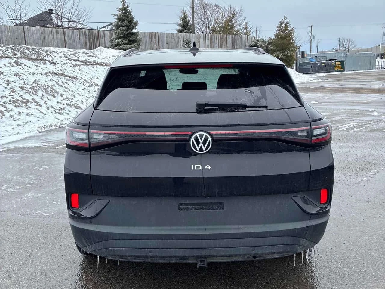 VW ID.4  Pro/CARFAX/4х4/Подгрев/Памет/, снимка 5 - Автомобили и джипове - 53831999