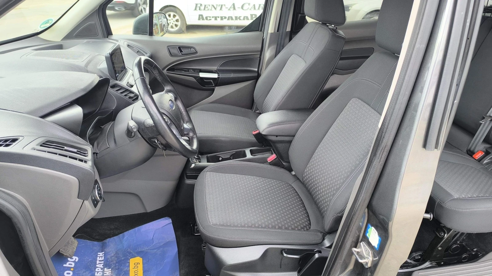 Ford Connect 1.5 120 8ск long 4+ 1 N1-товарен , снимка 9 - Автомобили и джипове - 54148282