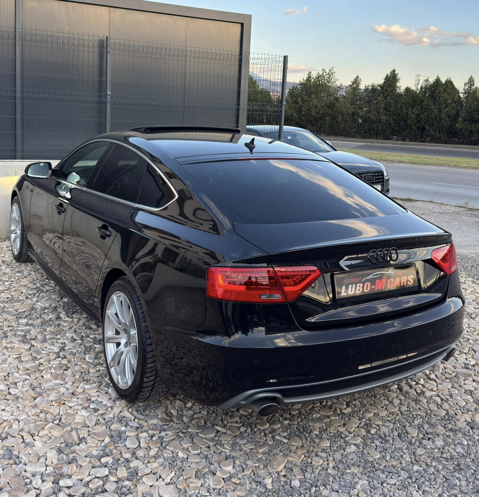Audi A5 3.0TDI/245/Quattro/SPORTBACK/S-LINE PLUS/ACC/, снимка 8 - Автомобили и джипове - 54154423