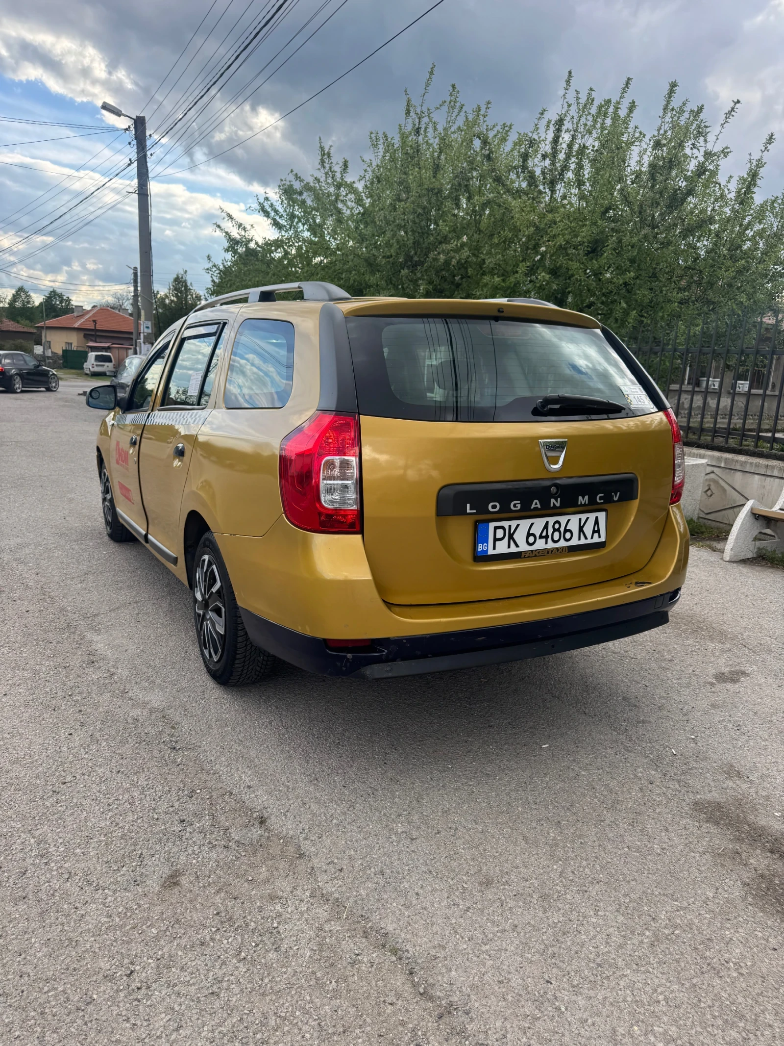 Dacia Logan, снимка 3 - Автомобили и джипове - 54568831