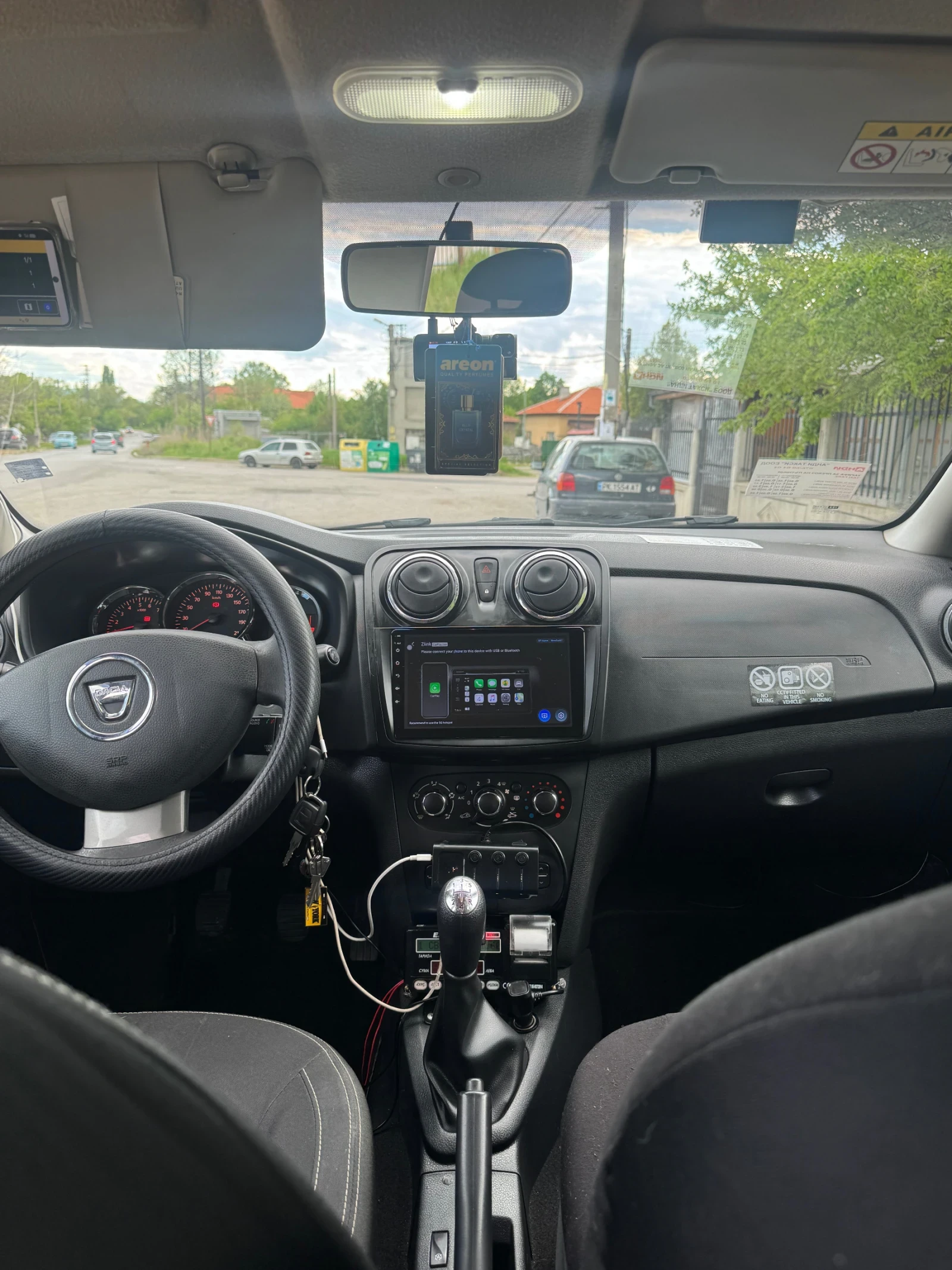 Dacia Logan, снимка 4 - Автомобили и джипове - 54568831