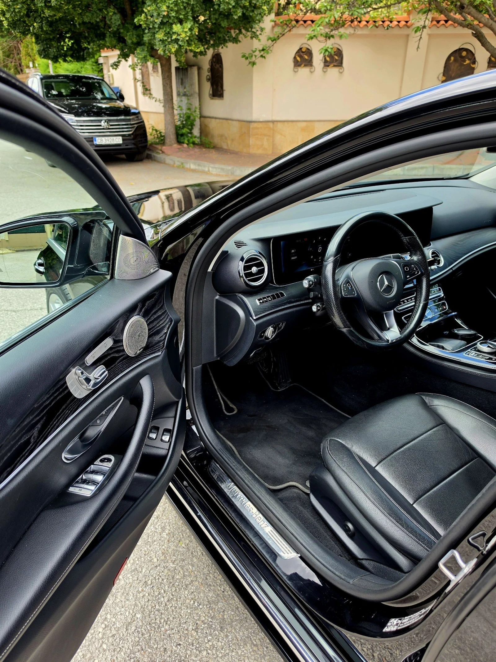 Mercedes-Benz E 350 350 AMG, снимка 8 - Автомобили и джипове - 54894285