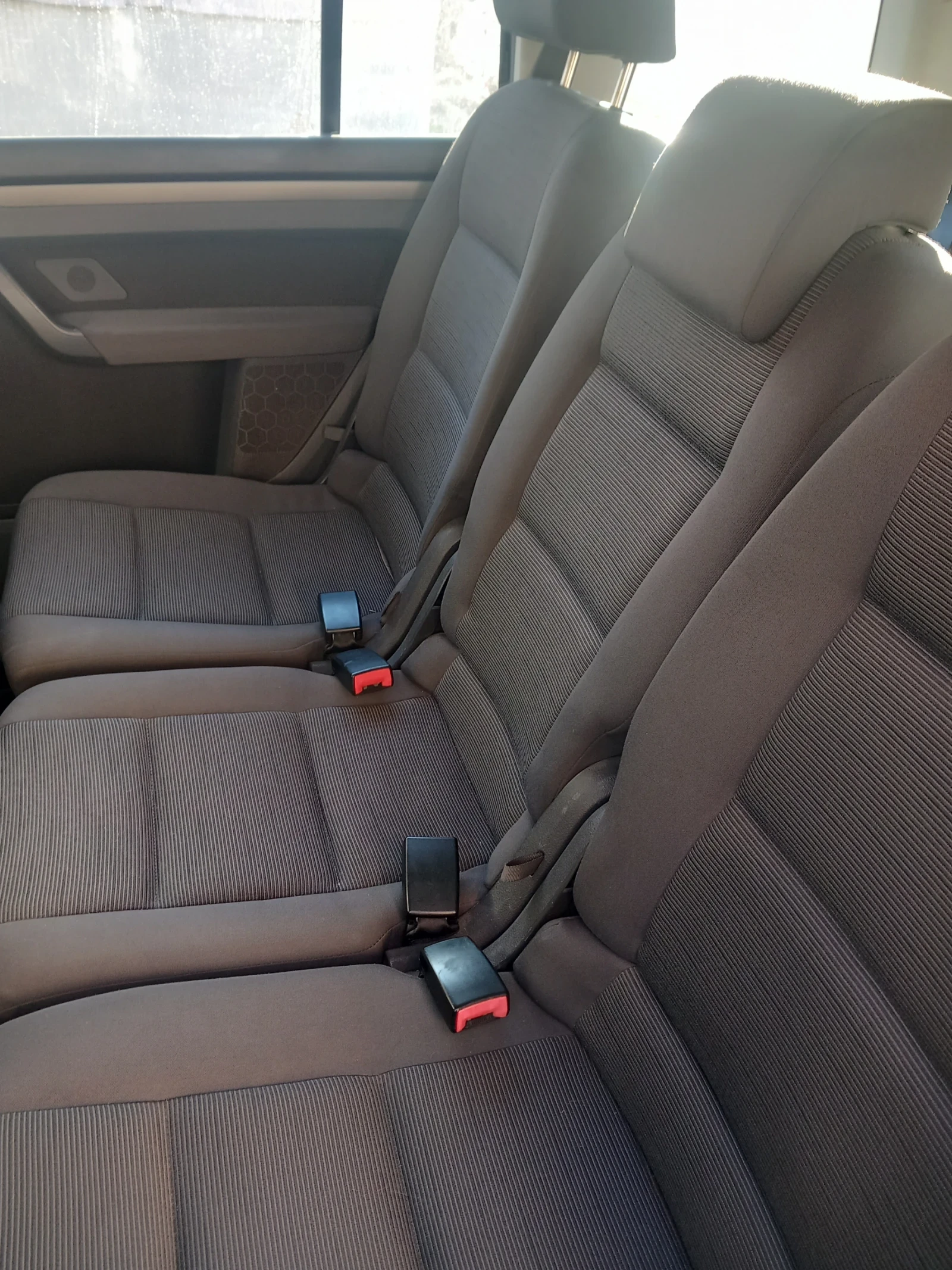 VW Touran, снимка 6 - Автомобили и джипове - 55007119