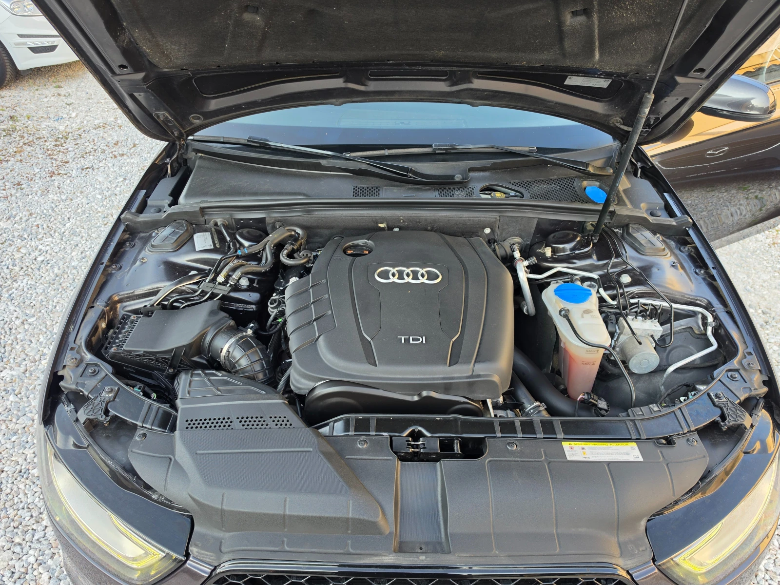Audi A4 2.0TDI SHADOW LINE, снимка 15 - Автомобили и джипове - 55189405