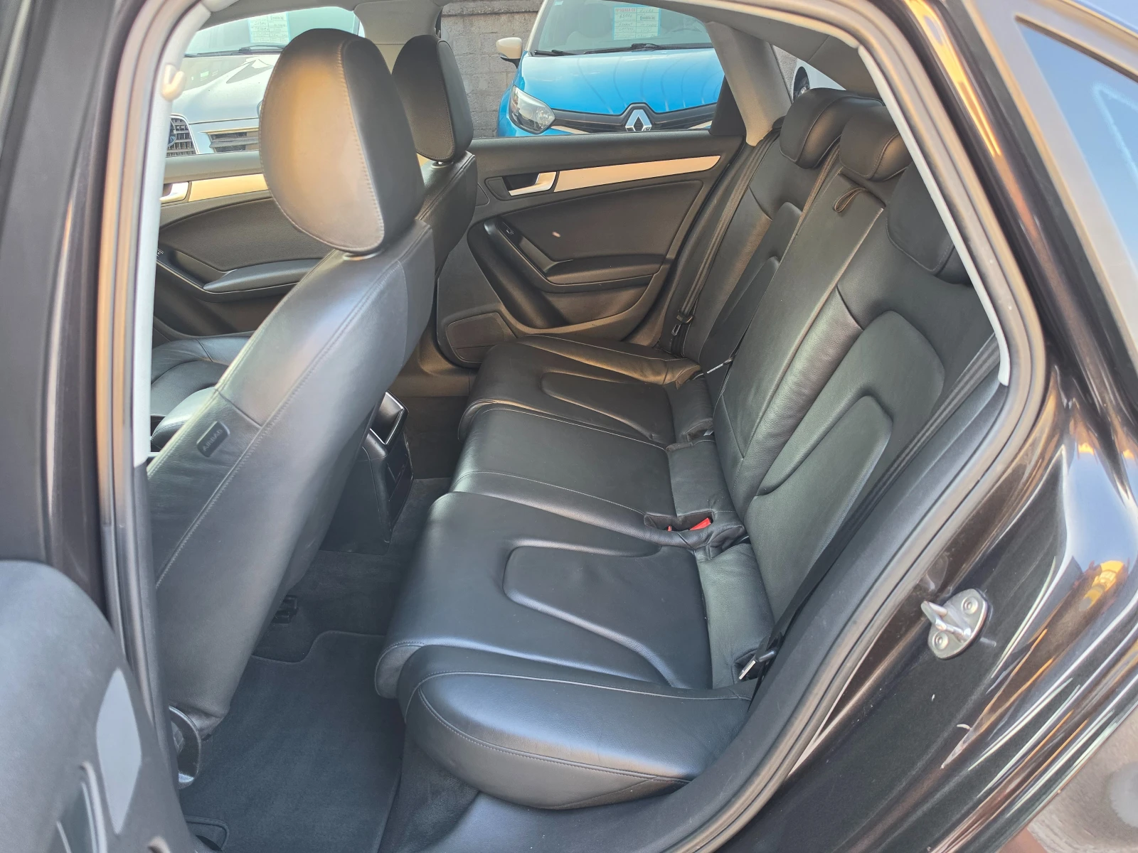 Audi A4 2.0TDI SHADOW LINE, снимка 12 - Автомобили и джипове - 55189405