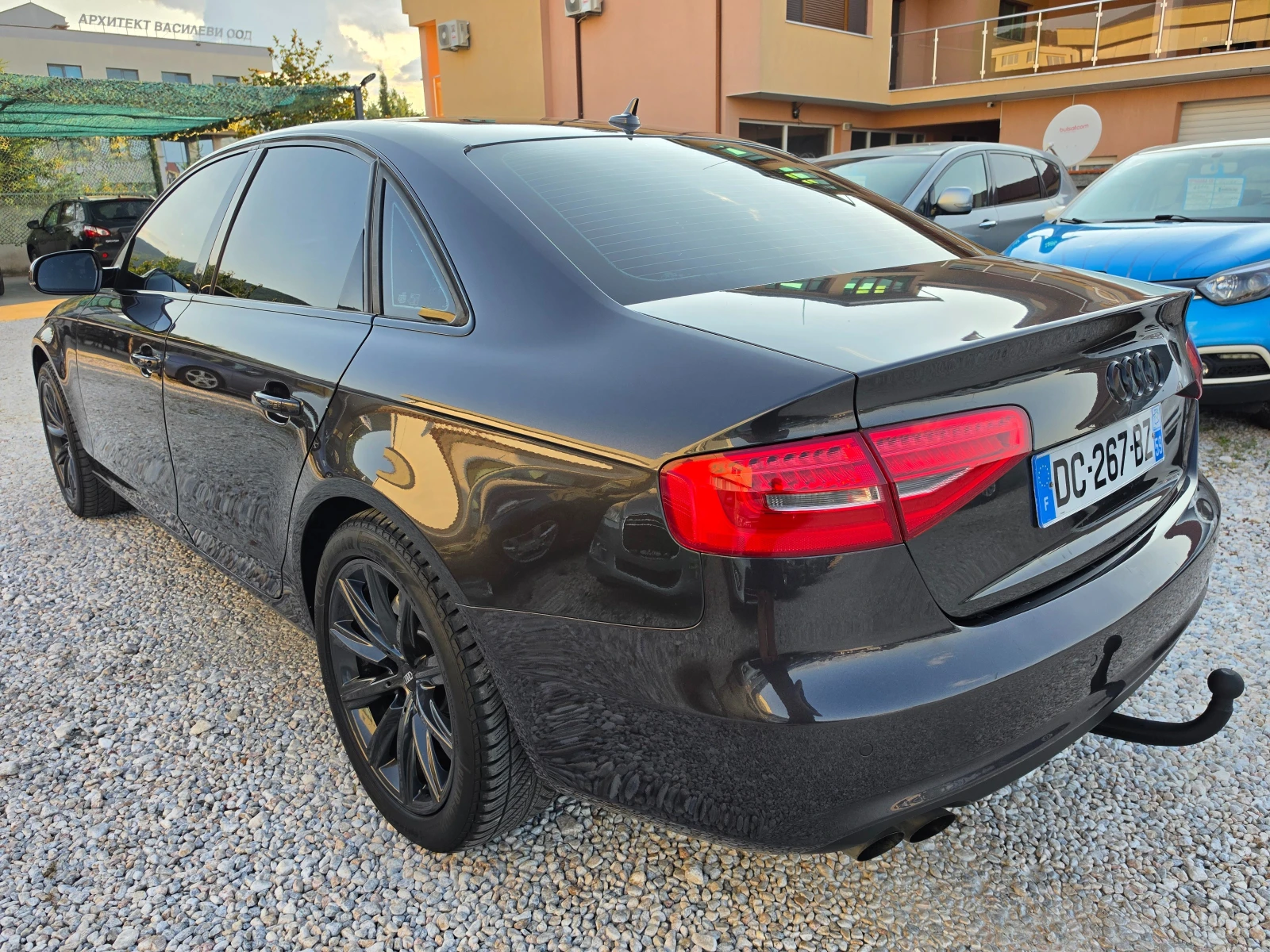 Audi A4 2.0TDI SHADOW LINE, снимка 2 - Автомобили и джипове - 55189405