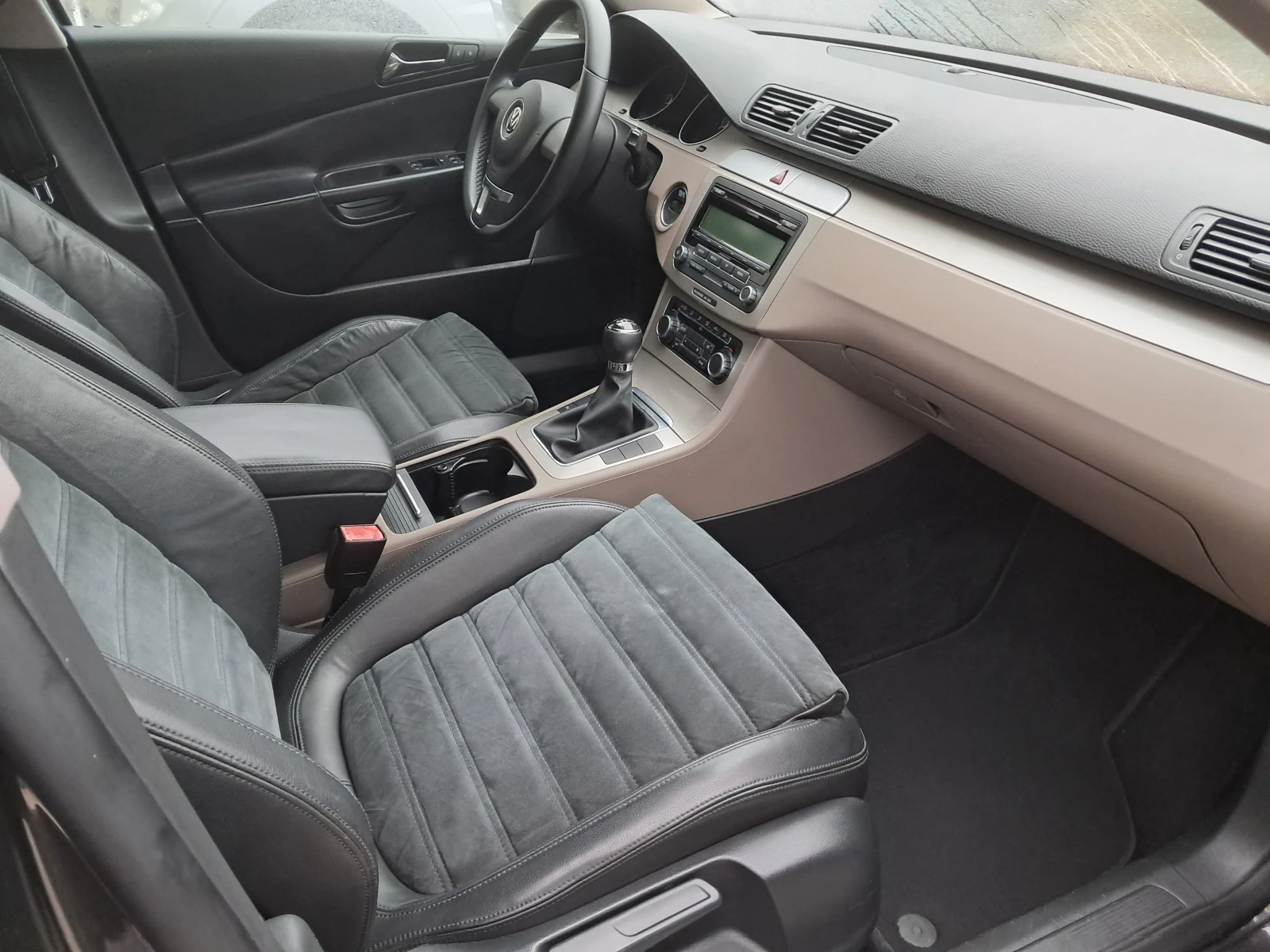 VW Passat 2.0 TDI--116000 км.КАТО НОВ, снимка 7 - Автомобили и джипове - 55380158
