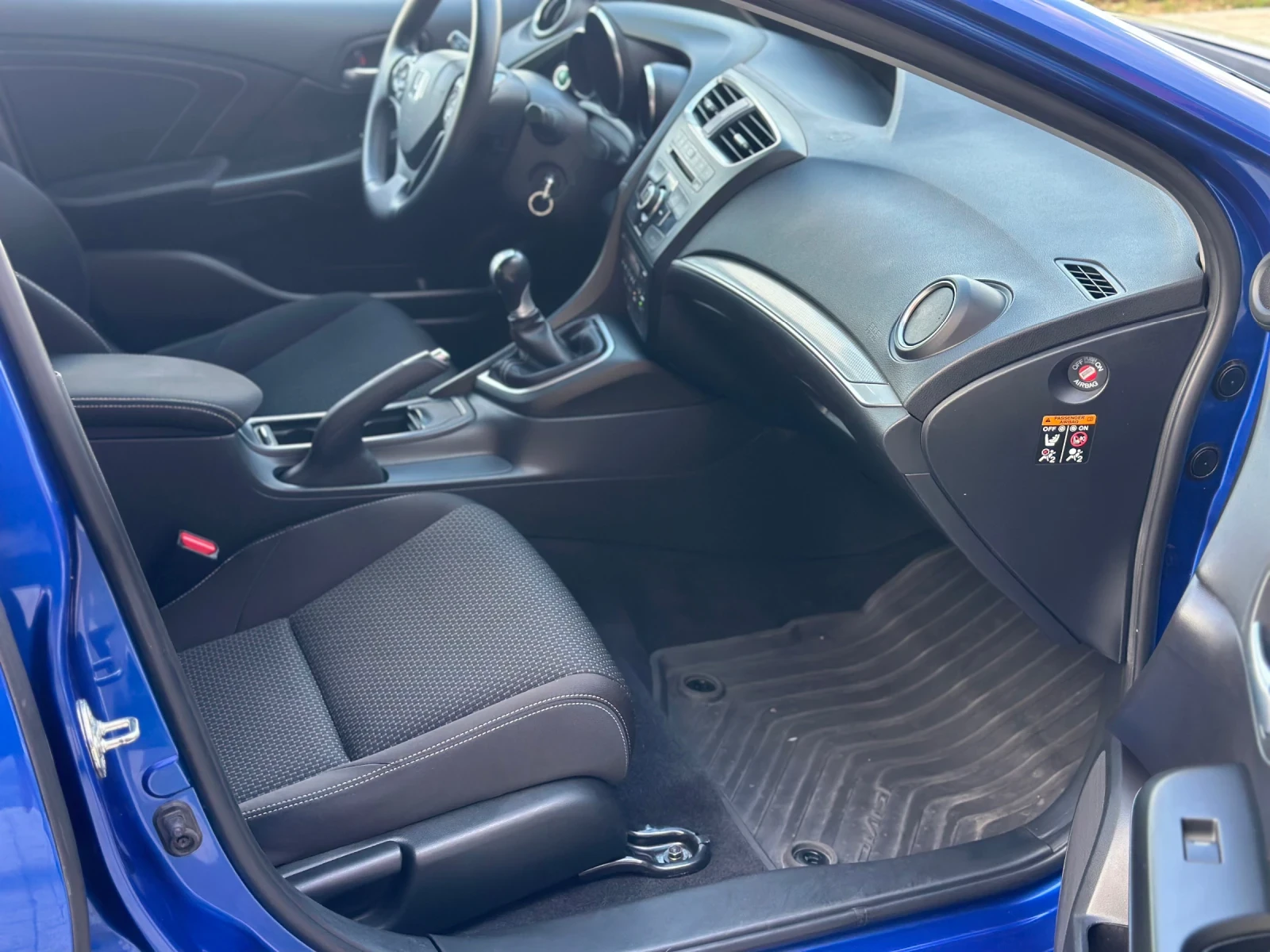 Honda Civic 1.8 IVTEC УНИКАТ, снимка 13 - Автомобили и джипове - 55708942