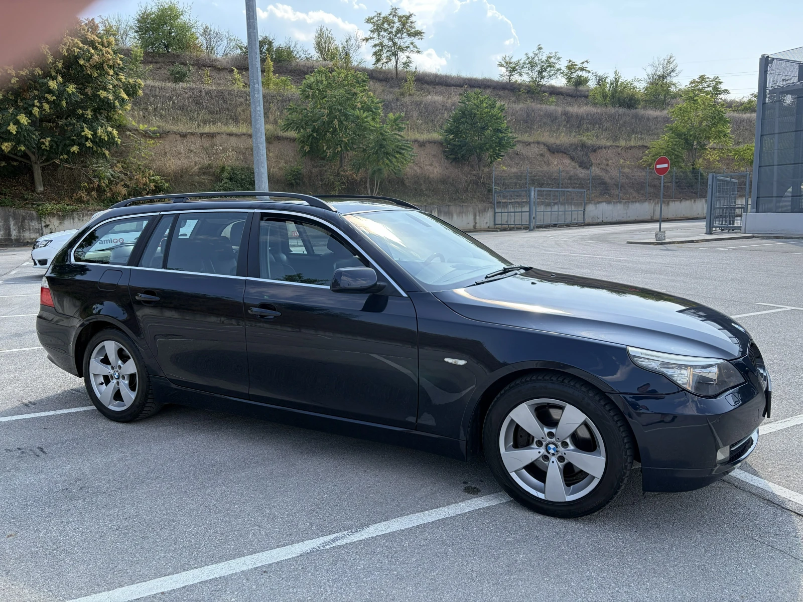 BMW 530 xDrive * Dynamic Xenon* Comfort * Panorama * , снимка 4 - Автомобили и джипове - 55803538