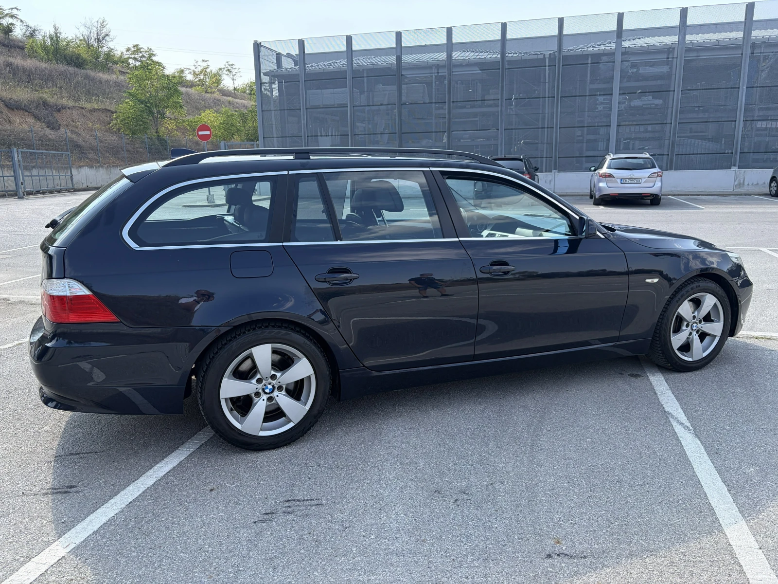 BMW 530 xDrive * Dynamic Xenon* Comfort * Panorama * , снимка 5 - Автомобили и джипове - 55803538