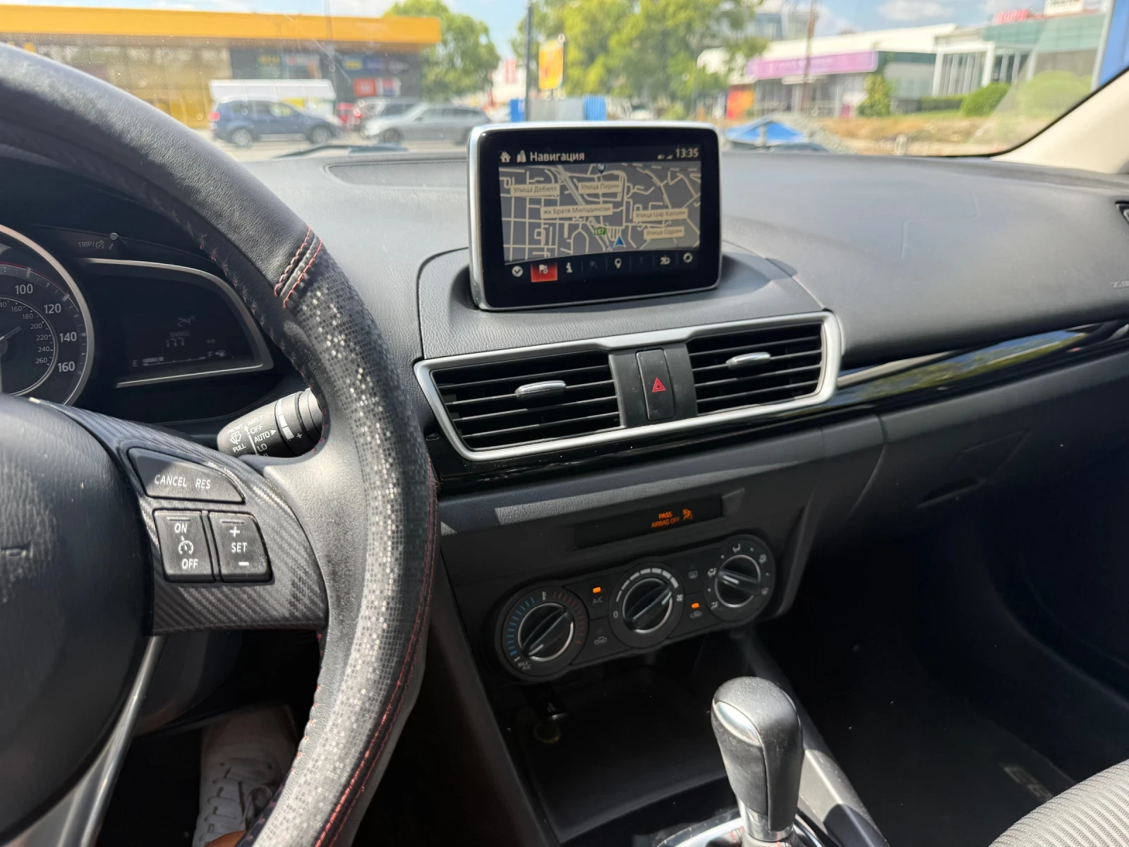 Mazda 3, снимка 11 - Автомобили и джипове - 55851133