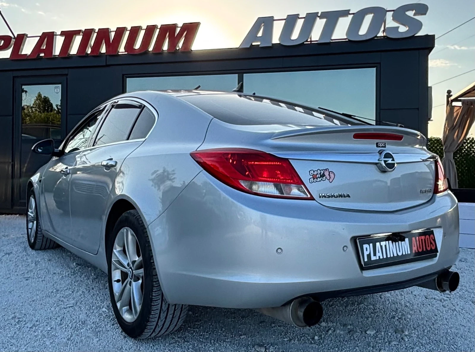 Opel Insignia 2.0i/CARPLAY/NAVI/КАМЕРА, снимка 8 - Автомобили и джипове - 55898377
